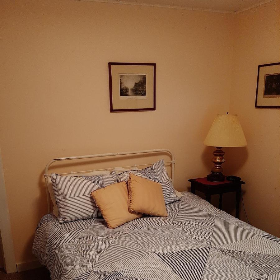 Inn At Starlight Lake & Restaurant Extérieur photo