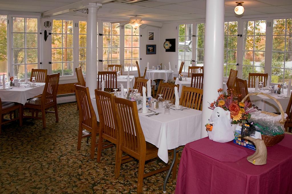 Inn At Starlight Lake & Restaurant Extérieur photo