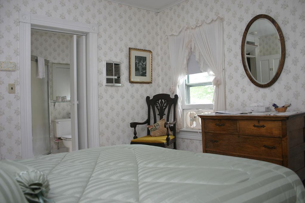 Inn At Starlight Lake & Restaurant Chambre photo