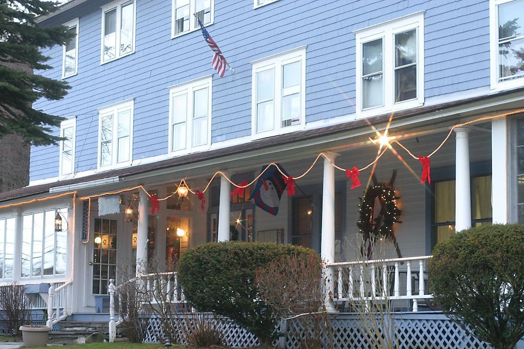 Inn At Starlight Lake & Restaurant Extérieur photo